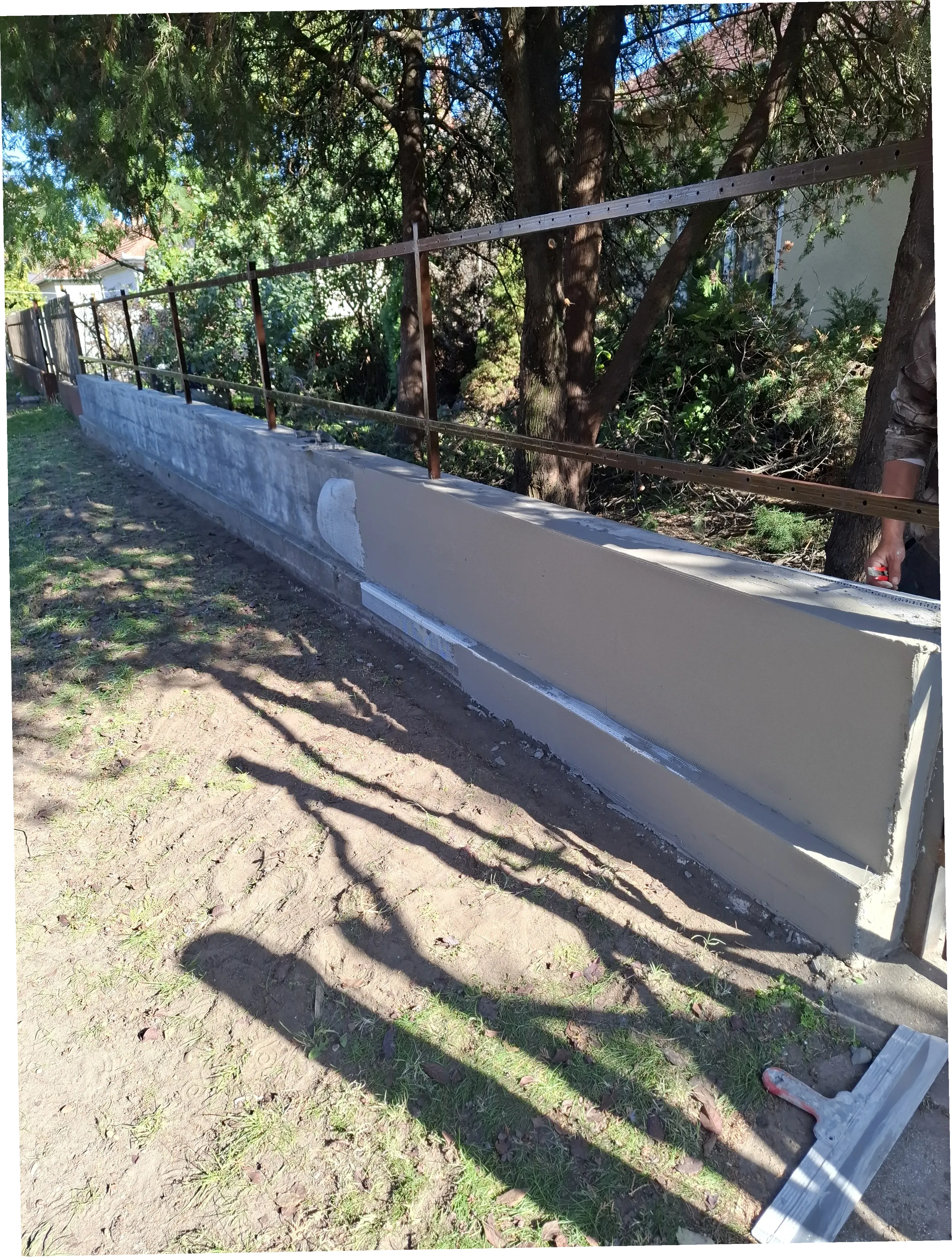 Kerítésépítés - Kapu szerelés