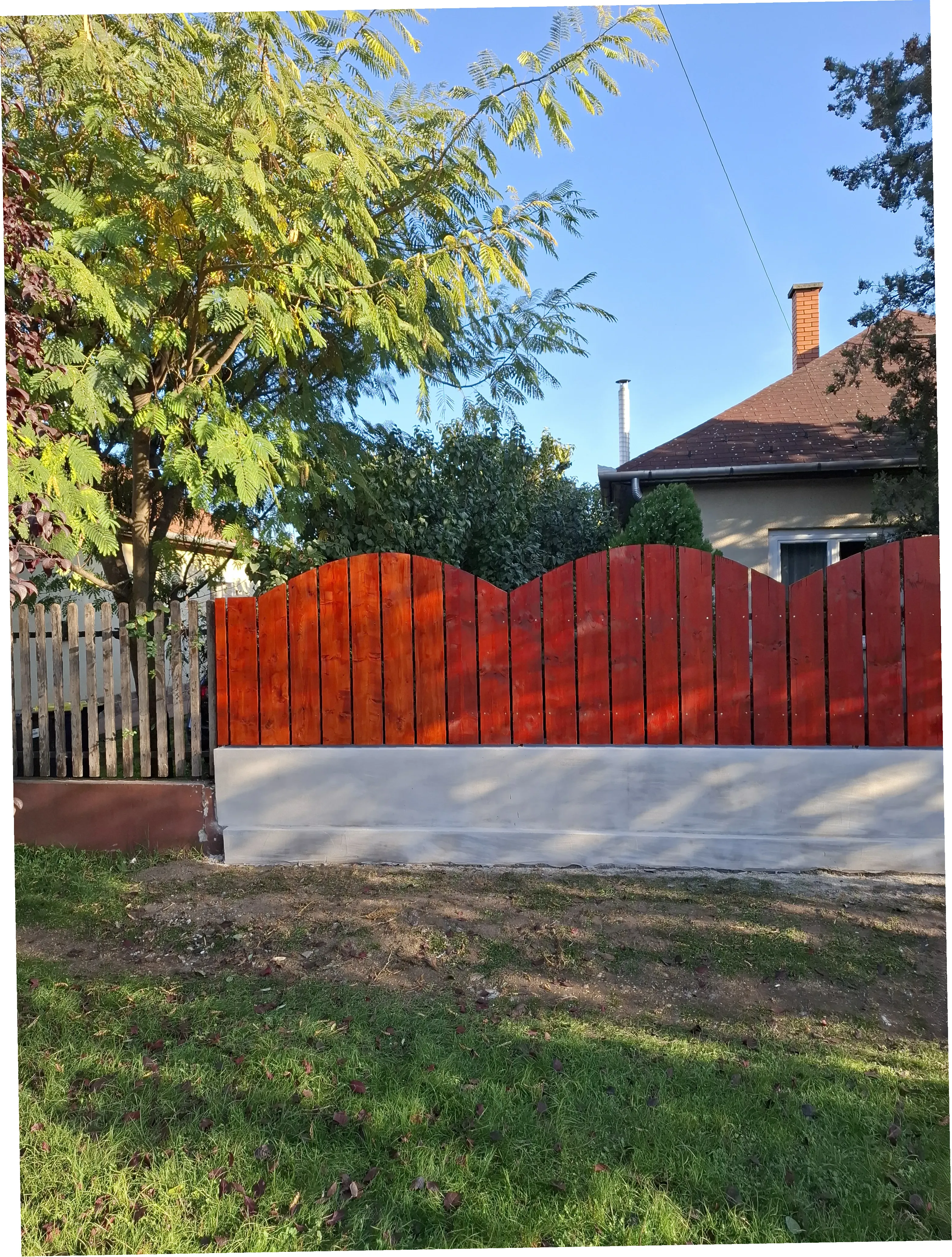 Kerítésépítés - Beton kerítés